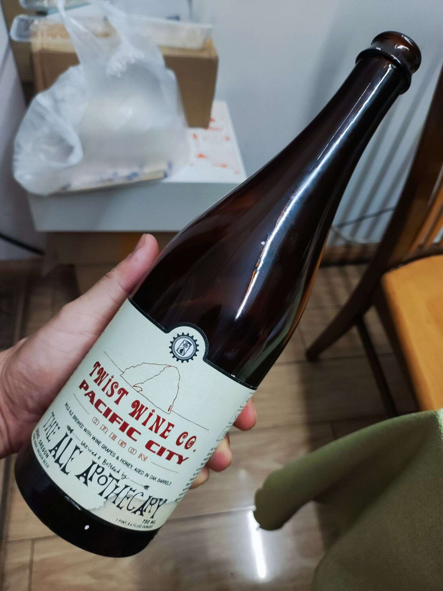 Ale Apothecary Twist Collaboration (chenin Blanc Grapes) 20221008 194448